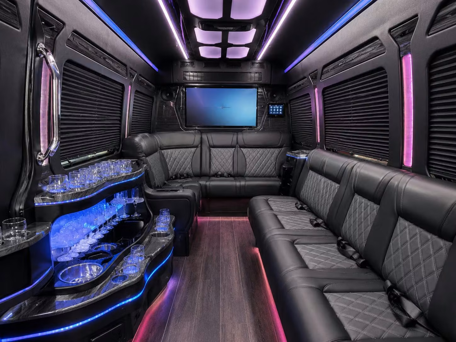 coachbuscosta com can help you arrange wedding shuttle transportation in costa mesa